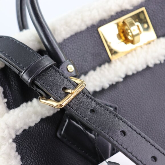 Sold💜Louis Vuitton Grained Calfskin Shearling On My Side MM Black - Picture 13 of 16